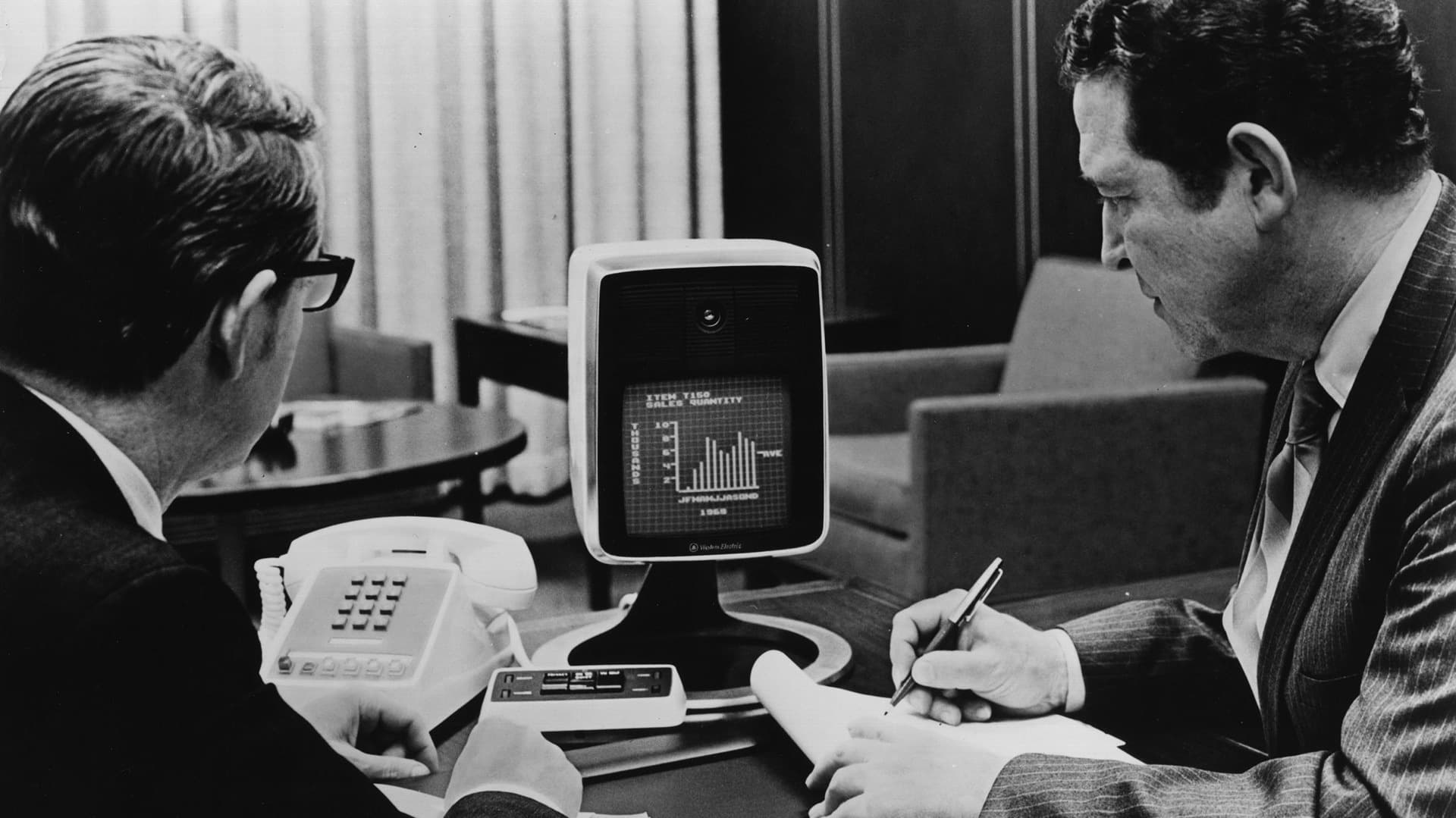 AT&T's 1966 Picturephone. Image from Flashbak.
